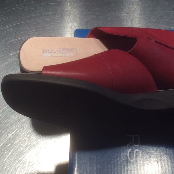 Dockers New In Box Sandals - Picture 4 of 5